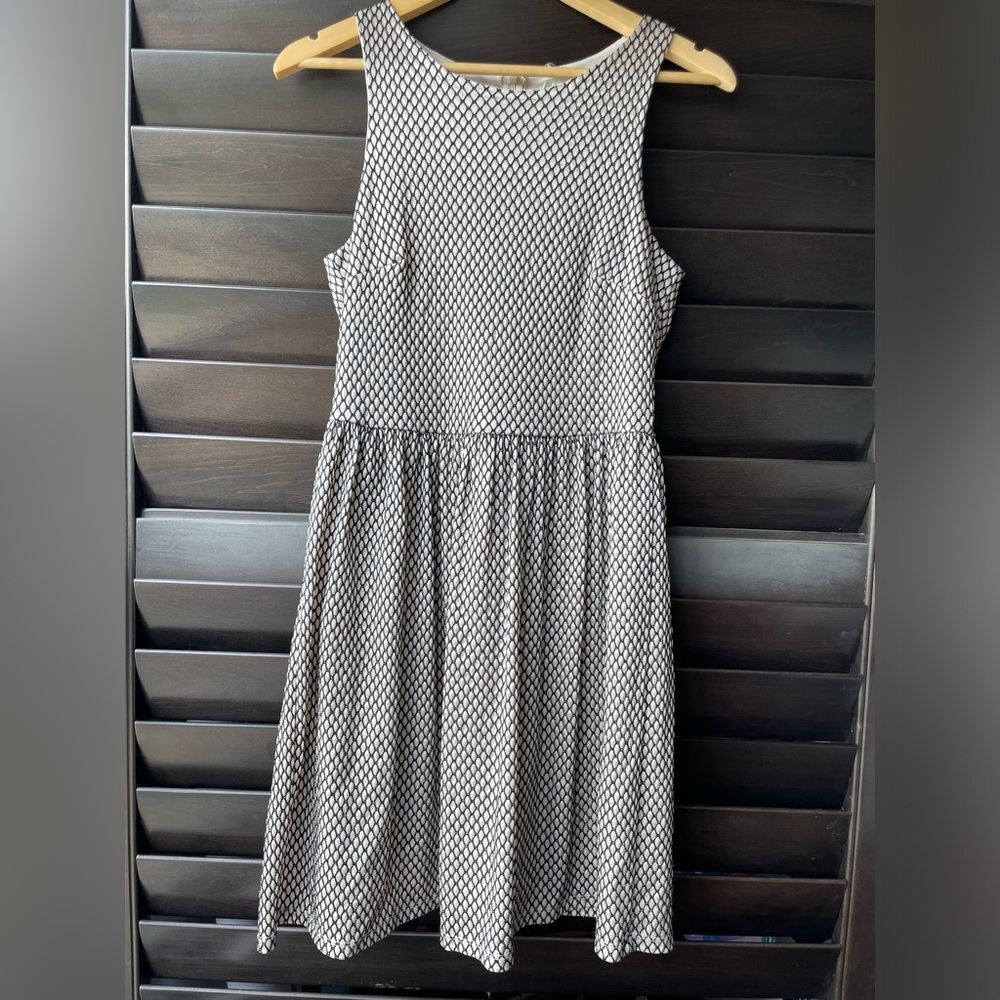 Freeway Dress Sleeveless Nude Black Sparkle Fishnet Back Zip Fit & Flare Medium